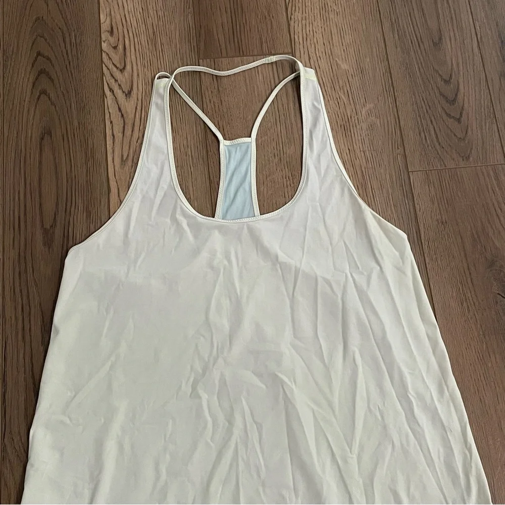 lululemon athletica pre owned